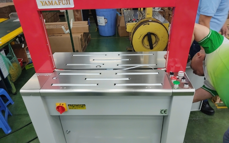 Giới thiệu tổng quan về máy đóng đai Yamafuji AP8040
