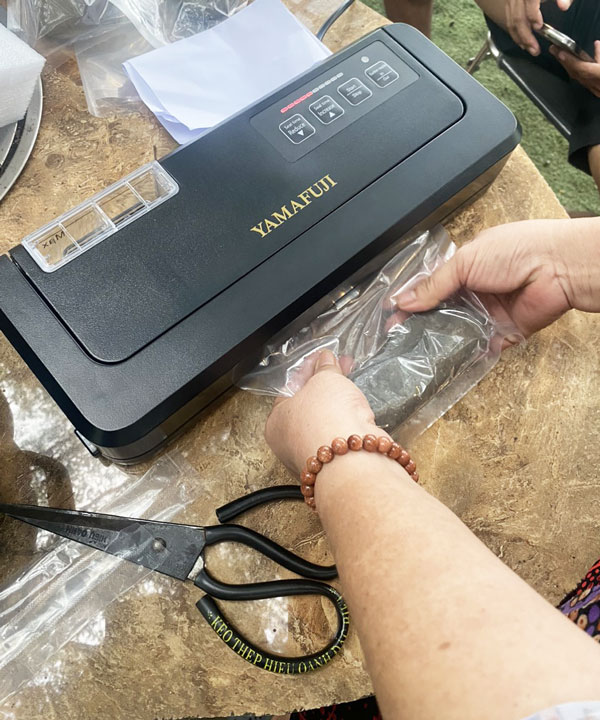 Review cực chất máy hút chân không mini Yamafuji DZ-290A Review cực chất máy hút chân không mini Yamafuji DZ-290A